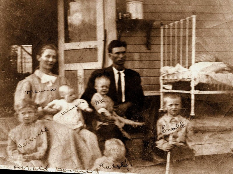 A. J. Fuchs Family, 1909